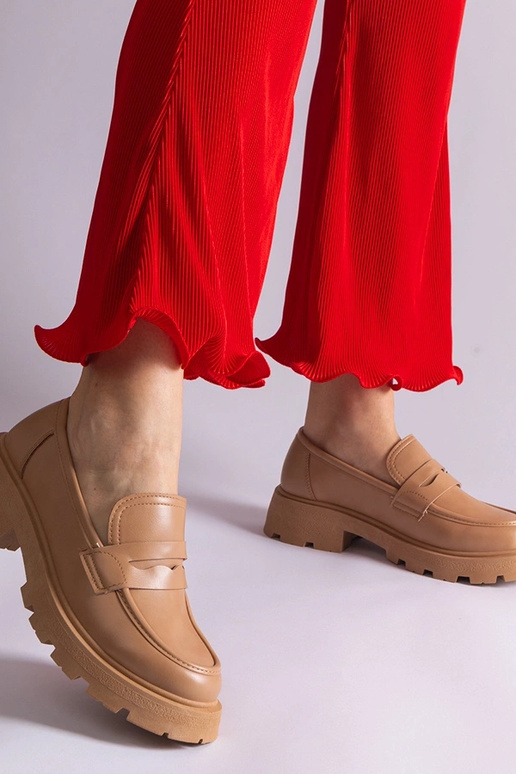 Mørkebeige damemoccasiner lavet af...