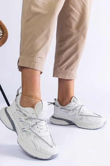 Hvide damesneakers med massiv Colunga-sål 2