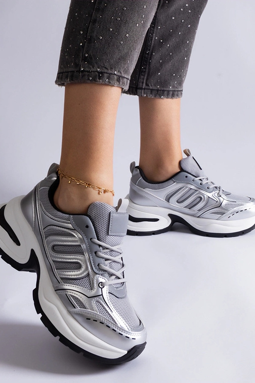 Gemre Dame sportssko i sølv med en...
