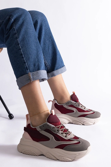 Bourgogne og grå...