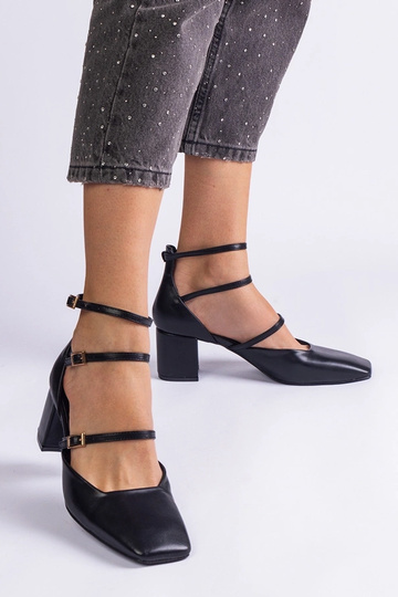 Sorte pumps med blokhæl og...