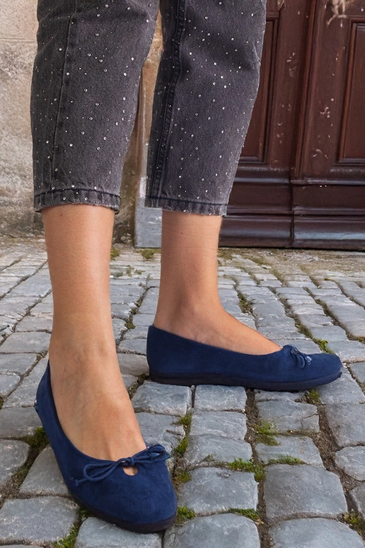 Marineblå balletlejligheder med...