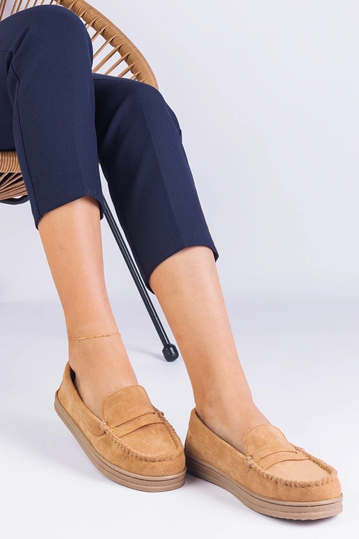 Bruine dames schoenen van kunstsuède...