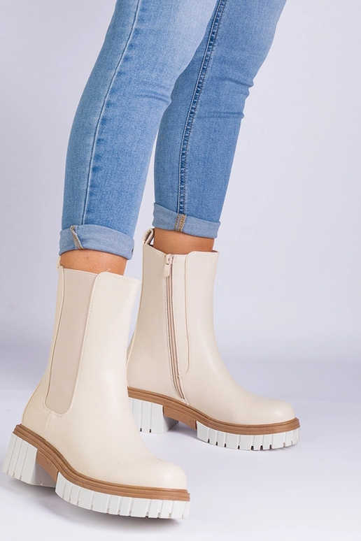 Beige ankelstøvler lavet af Tantala...