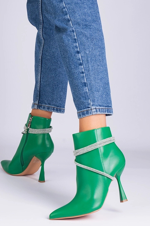 Grønne højhælede ankelstøvler...