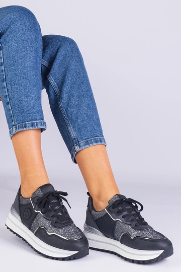 Sorte damesneakers...