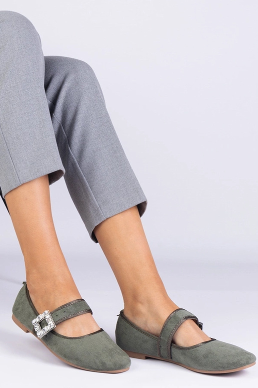 Grønne balletlejligheder dekoreret...