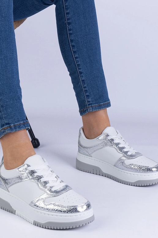 Sølv sneakers med tyk sål Undina Sølv sneakers med tyk sål Undina