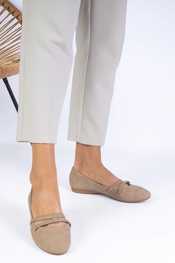 Beige dameballerinaer lavet... 2