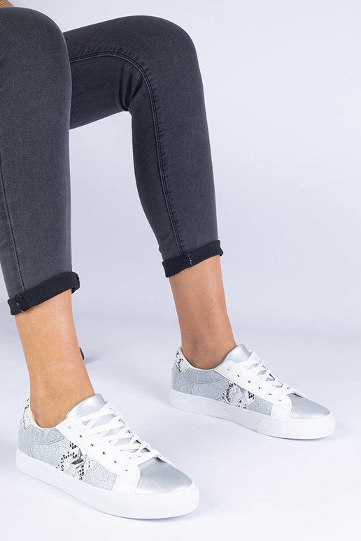Sølv sneakers til kvinder med et... Sølv sneakers til kvinder med et...