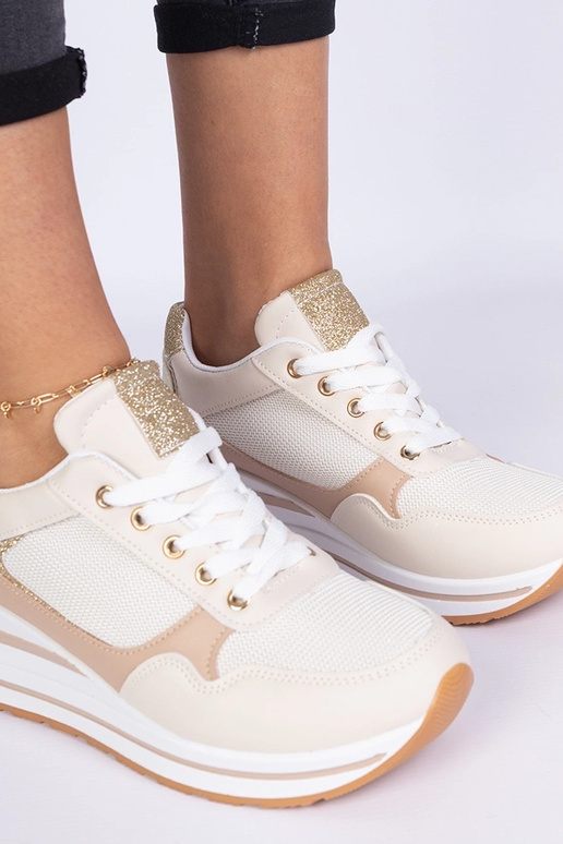 Olaria beige sneakers versierd met... Olaria beige sneakers versierd met...