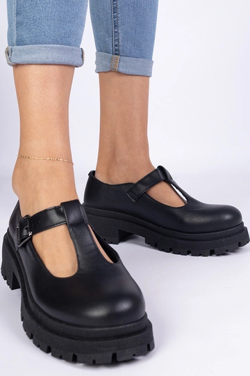 Zwarte schoenen met plateau...