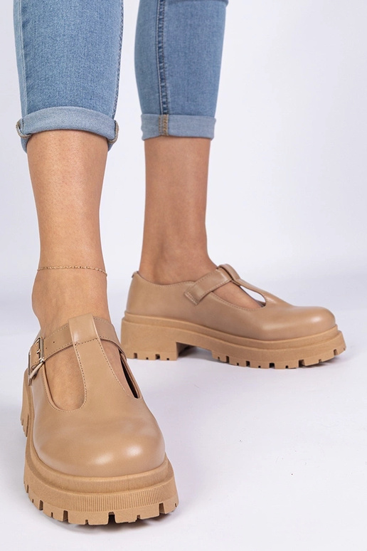 Bruine schoenen met plateau van...