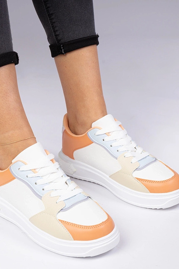 Wit-oranje sportschoenen van kunstleer Lavilia