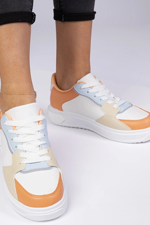 Wit-oranje sportschoenen van...