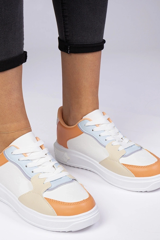 Wit-oranje sportschoenen van...