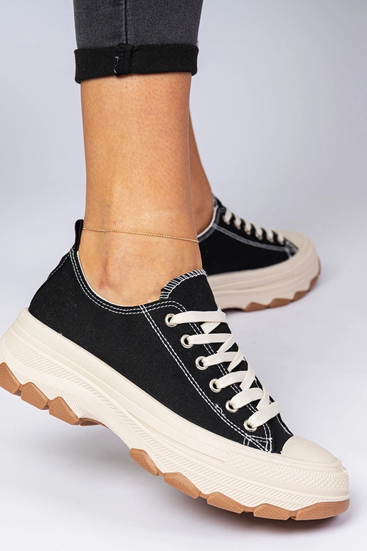 Zwarte sneakers met dikke zool Salsana Zwarte sneakers met dikke zool Salsana