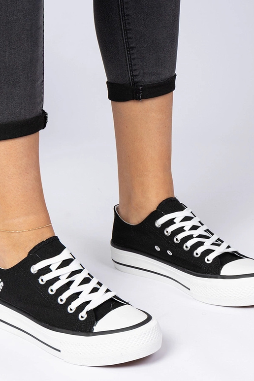 Zwarte klassieke dames sneakers Ellana Zwarte klassieke dames sneakers Ellana