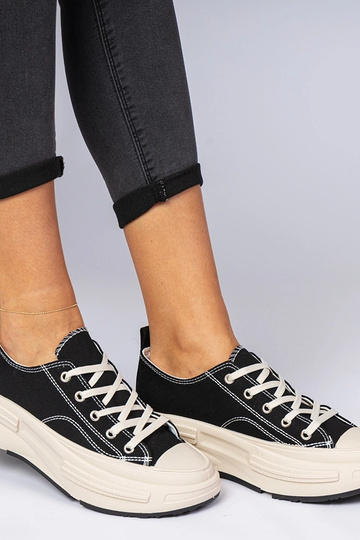 Zwarte dames sneakers van stof Katerin
