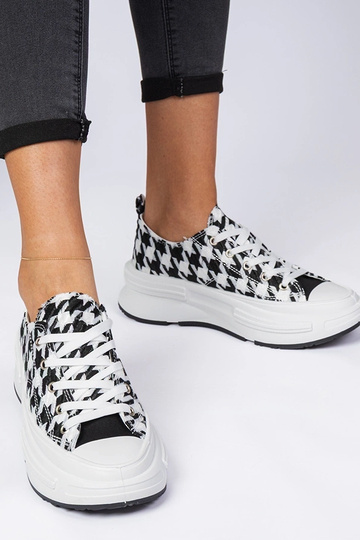 Wit-zwarte dames sneakers van stof Katerin