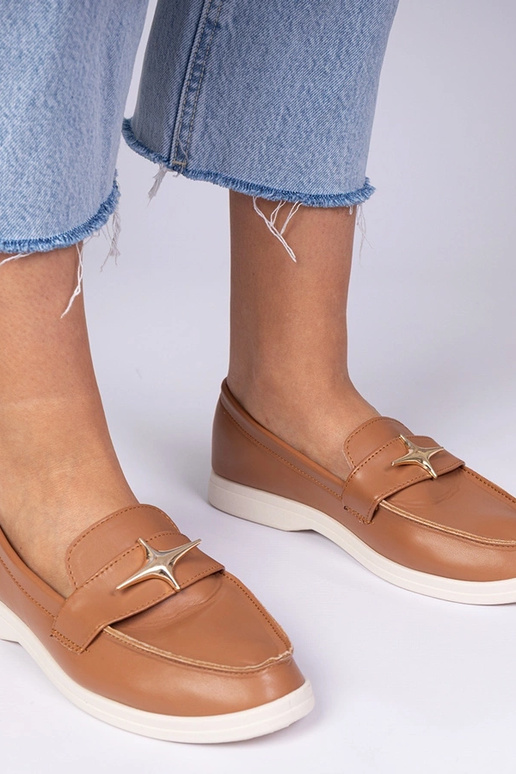 Bruine dames mocassins met gouden... Bruine dames mocassins met gouden...