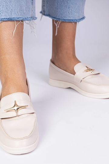 Beige dames mocassins met gouden versiering Senna