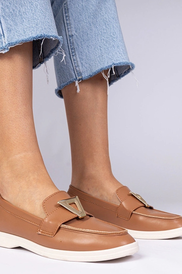 Bruine dames mocassins met elegante versiering Viletta