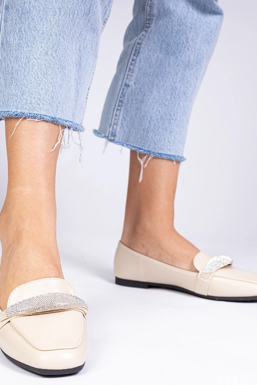 Beige dames mocassins met zirconia... Beige dames mocassins met zirconia...