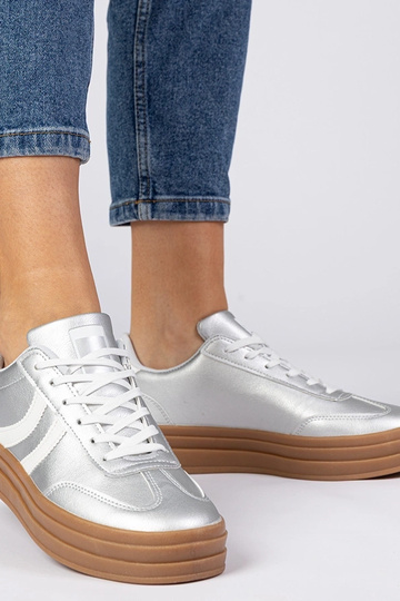 Zilveren sportieve sneakers dames op plateau Melly 2