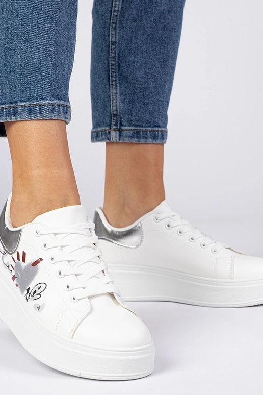 Wit-zilveren sportieve sneakers met... Wit-zilveren sportieve sneakers met...