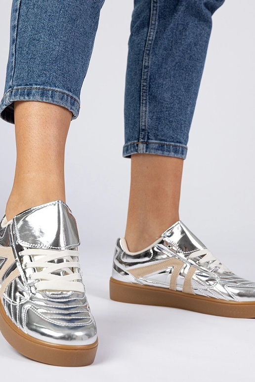 Zilveren dames sneakers lakleer Keyla Zilveren dames sneakers lakleer Keyla