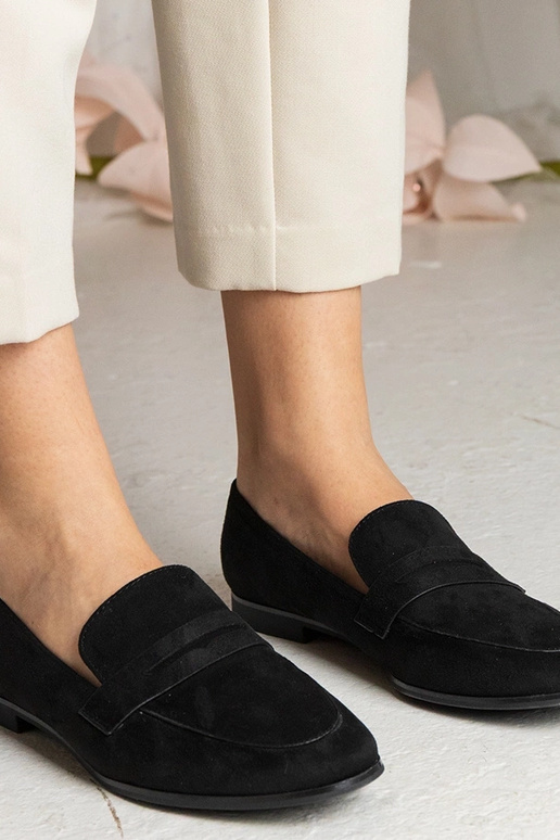 Zwarte dames klassieke mocassins Nageri Zwarte dames klassieke mocassins Nageri