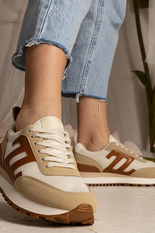 Beige dames sneakers sportief Marena Beige dames sneakers sportief Marena