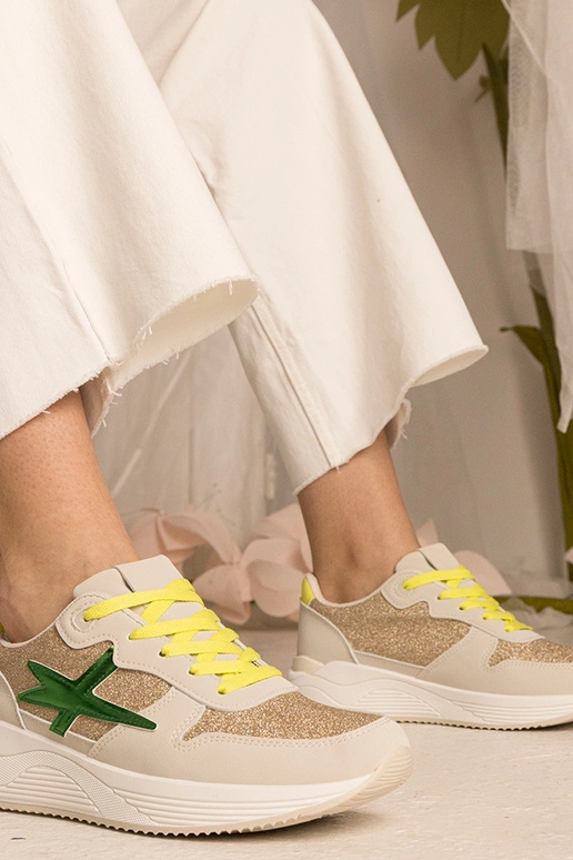 Beige dames sneakers sportief met... Beige dames sneakers sportief met...