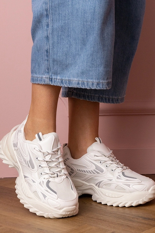 Witte dames sneakers op stijlvolle... Witte dames sneakers op stijlvolle...