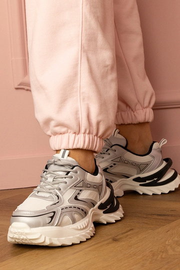Zilveren dames sneakers op een dikke platform Lirana