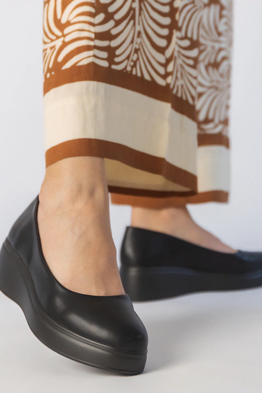 Zwarte instappers op platform van...