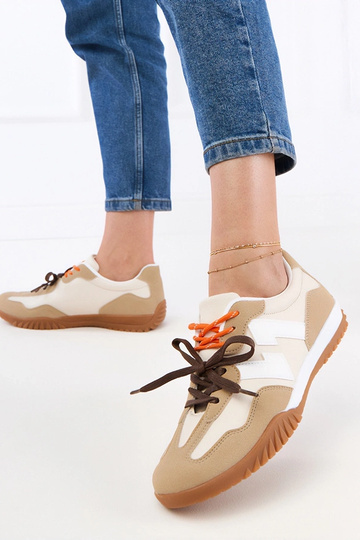 Zandkleurige sportschoenen met kleurrijke veters, „Bekki" 2