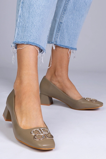 Groene hakken op lage... 2