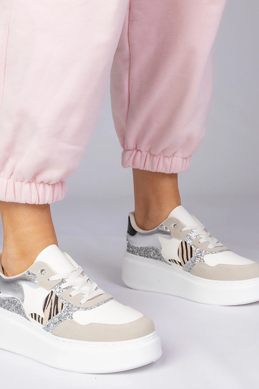 Zandkleurige sneakers met glitters en...