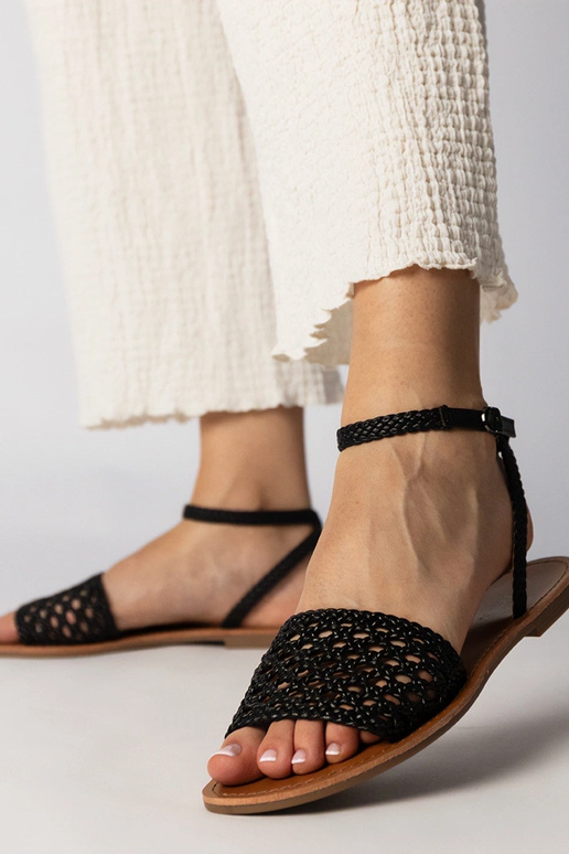 Zwarte gevlochten sandalen op platte...