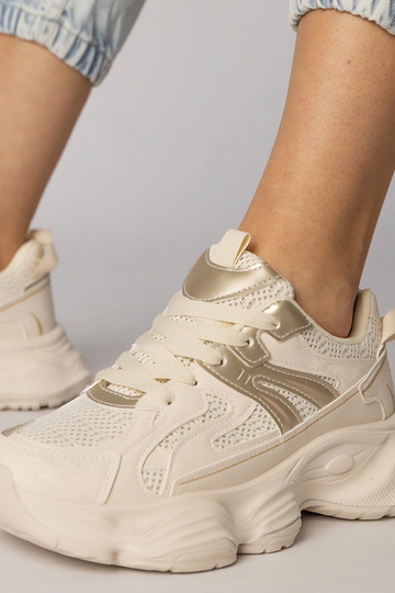 Zandkleurige dames sportschoenen met gouden inzet, „Sandra"