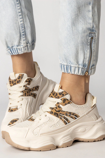 Zandkleurige dames sportschoenen met panterinzet, „Sandra" 2