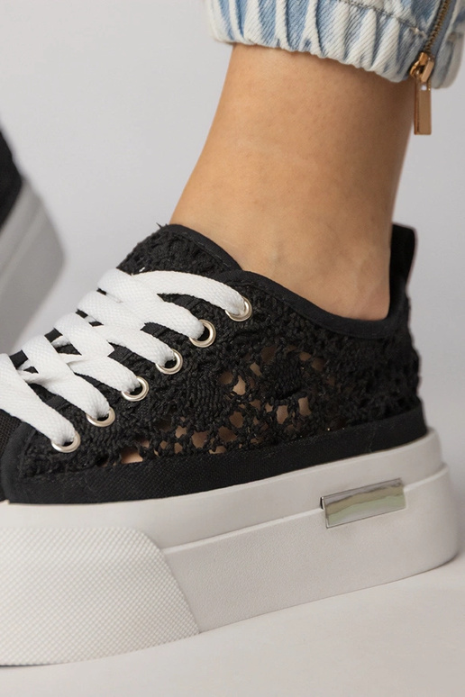 Zwarte gemêleerde dames...