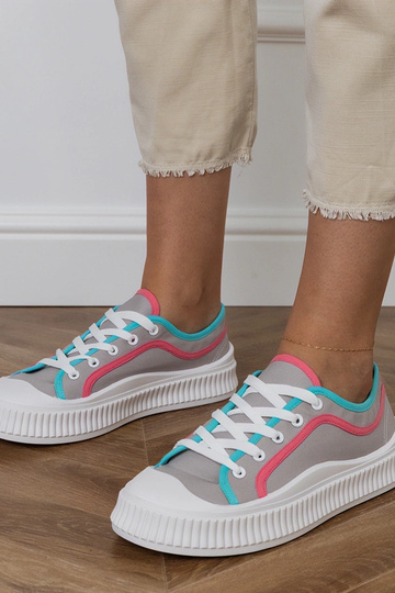 Grijze dames schoenen op...