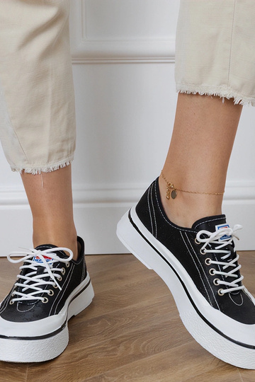 Zwarte dames schoenen op... 2