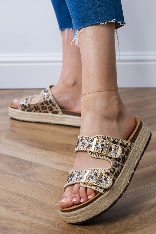 Induri glanzende espadrilles met... Induri glanzende espadrilles met...