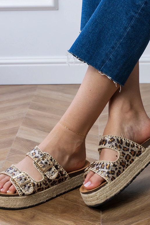 Induri glanzende espadrilles met... Induri glanzende espadrilles met...