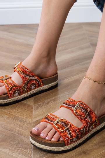 Oranje etnische slippers met gespen aan de bandjes, "Zebrina"