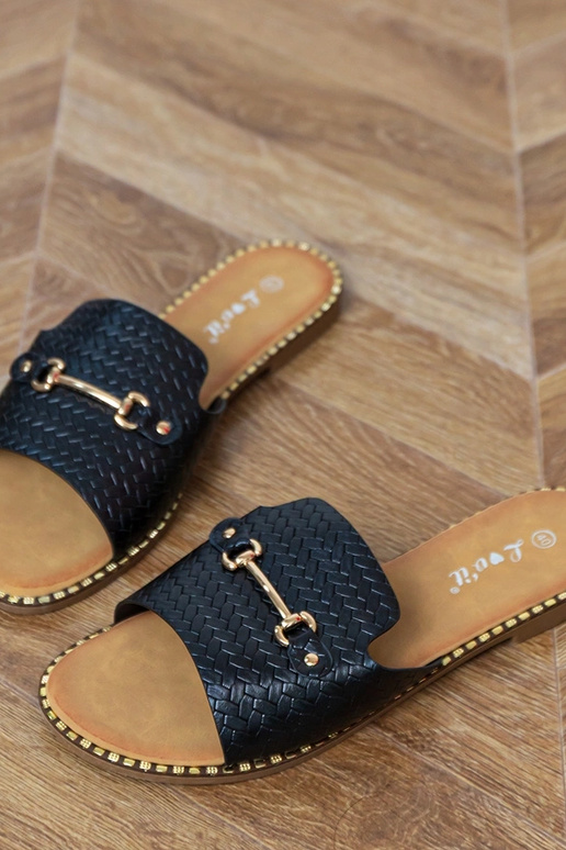 Zwarte platte slippers met brede band... Zwarte platte slippers met brede band...